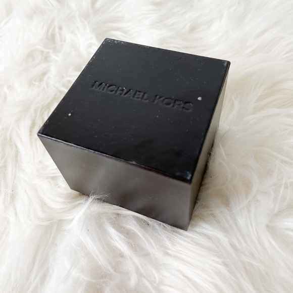 Michael Kors Blair MK5166 Watch - Picture 3 of 10